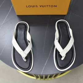 Picture of Louis Vuitton Shoes _SKULVsz38-44hnx060313318